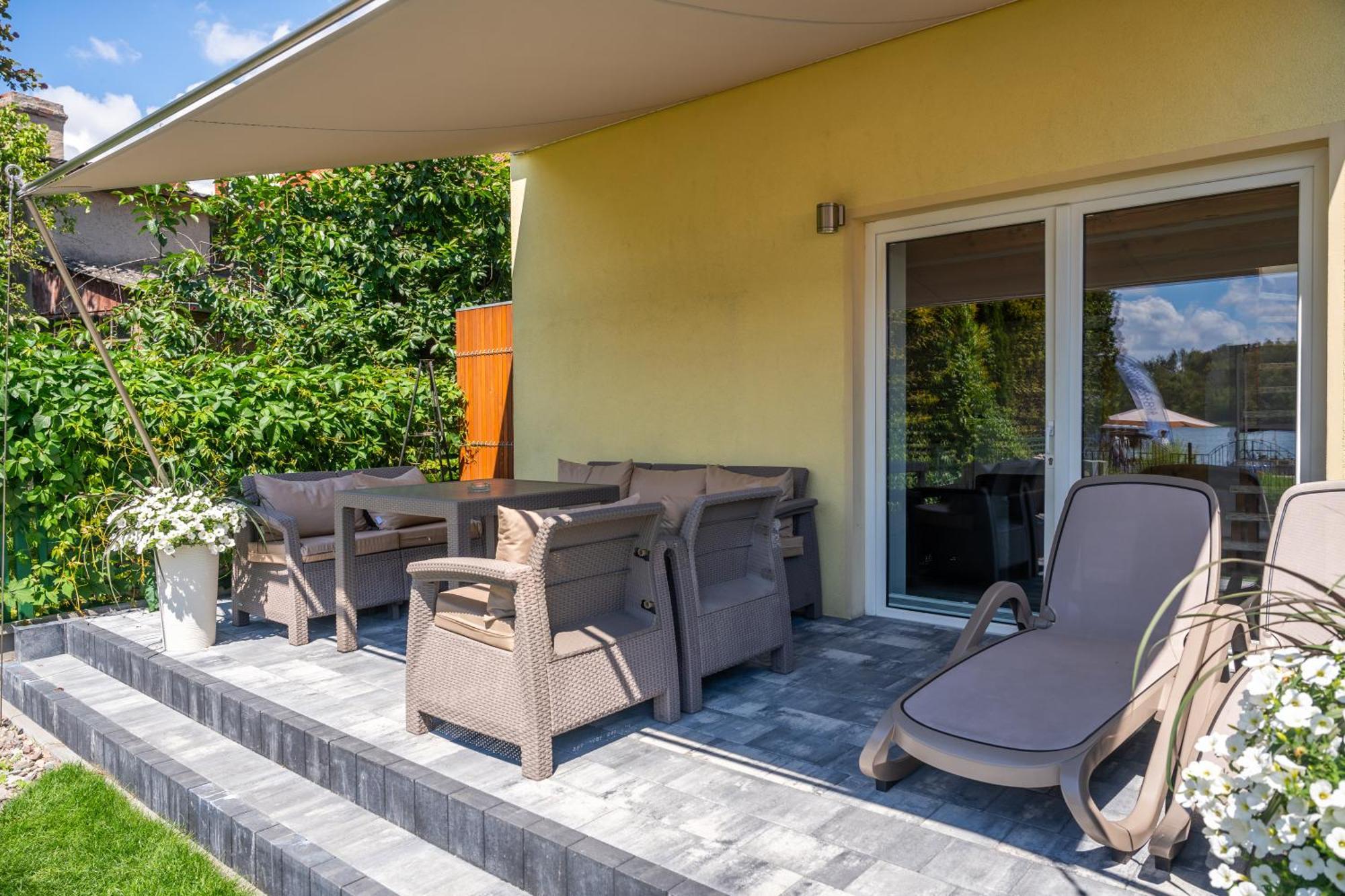 Promenada Apartamenty I Domek Nad Jeziorem Mikołajki 外观 照片